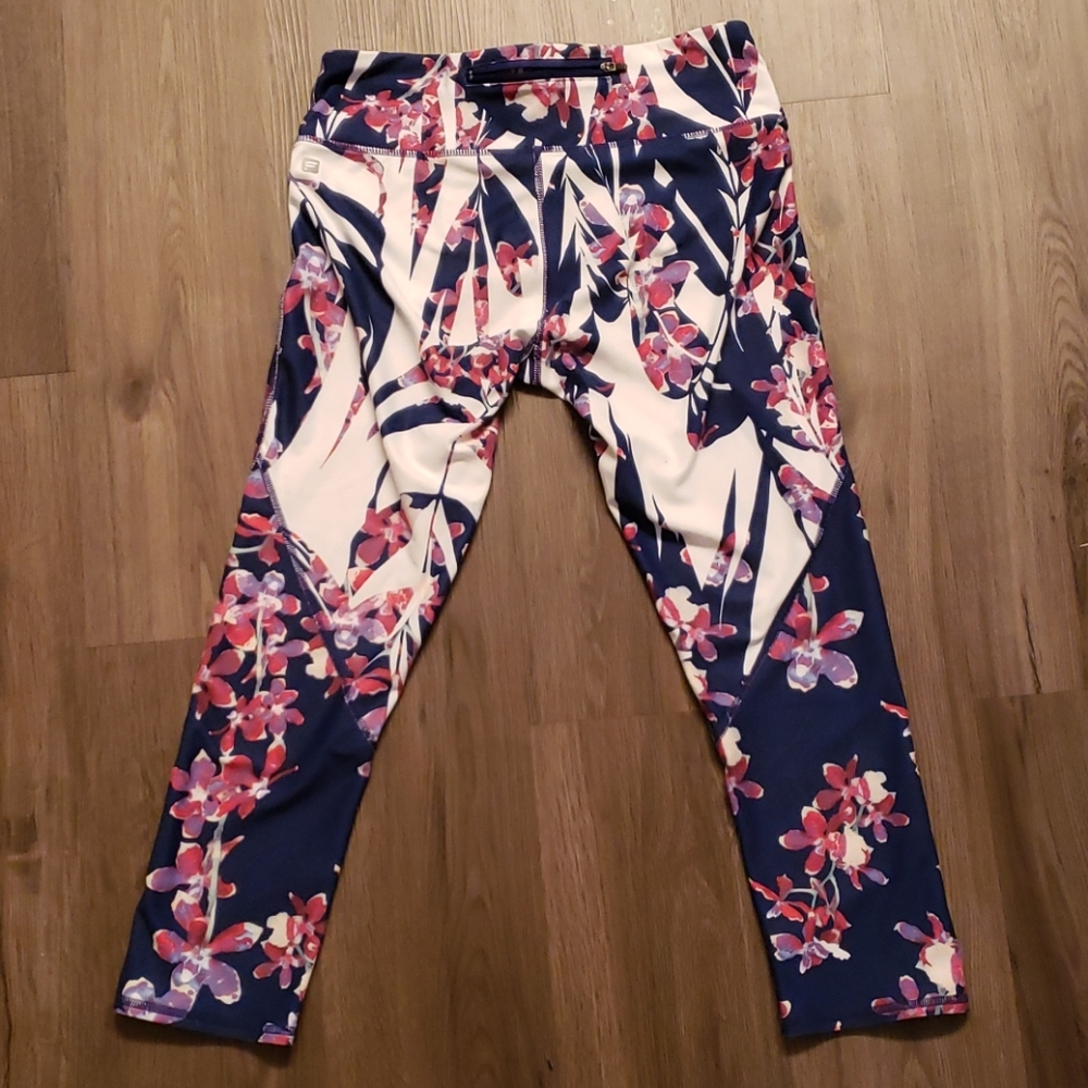 Fabletics  Capri - Picture 3 of 6